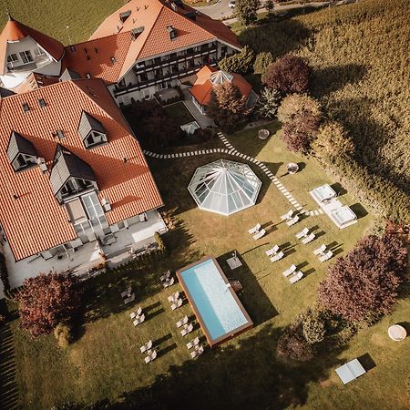 Hotel Montis - Active Nature Spa Brunico Kültér fotó